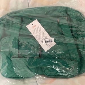 Lug Jumper carry-all tote bag in Kelly green